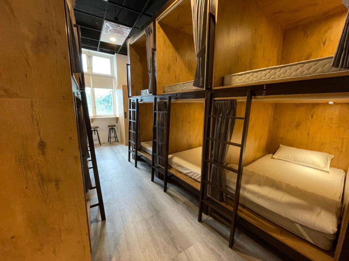 One Night Hostel Yilan Екстериор снимка