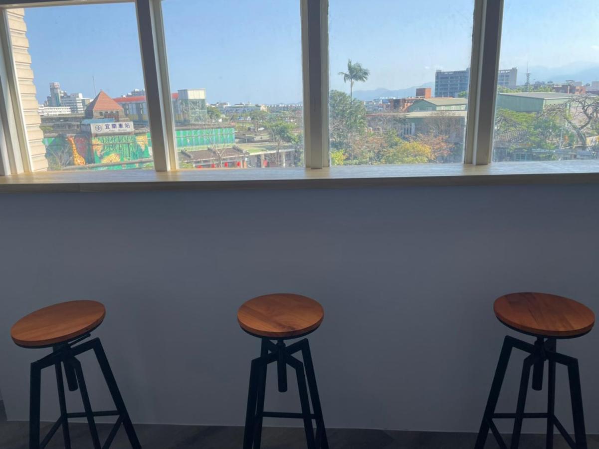 One Night Hostel Yilan Екстериор снимка