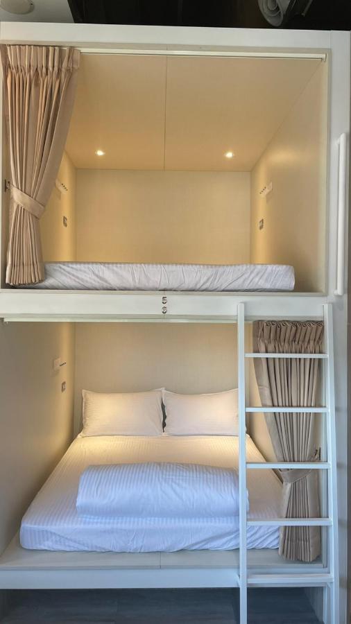 One Night Hostel Yilan Екстериор снимка