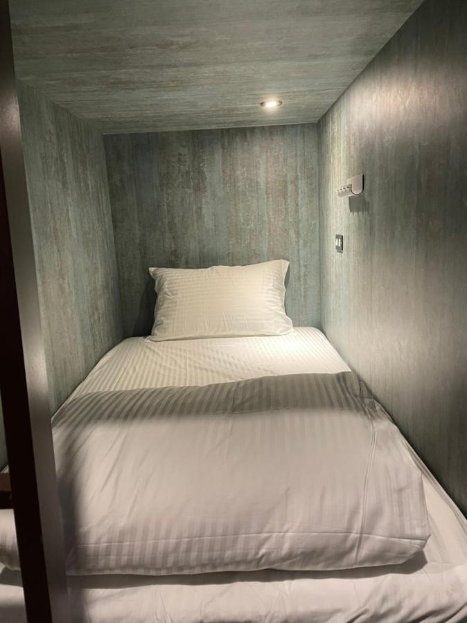 One Night Hostel Yilan Екстериор снимка