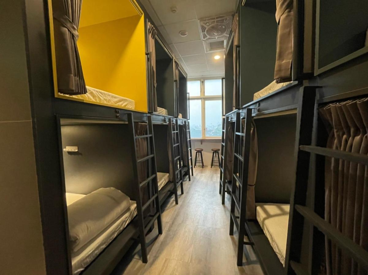 One Night Hostel Yilan Екстериор снимка